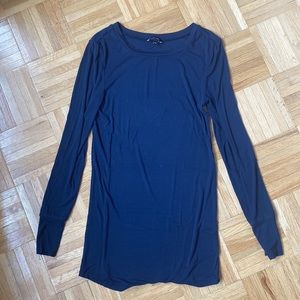 Universal Standard Foundation long sleeve crew neck tee